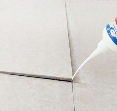 厦门市瓷砖空鼓维修公司分享卫生间瓷砖脱落的原因可能有以下几点